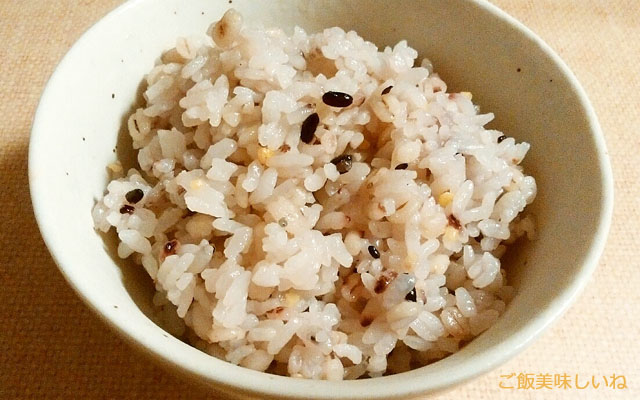 雑穀米のカロリーは白米より低い？糖質も比較してみた！