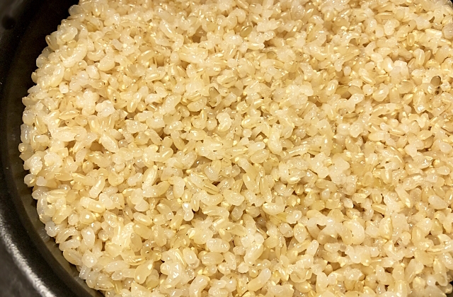 玄米はどんな味？おかずは何が合う？白米と食べ分けるのがおすすめ！